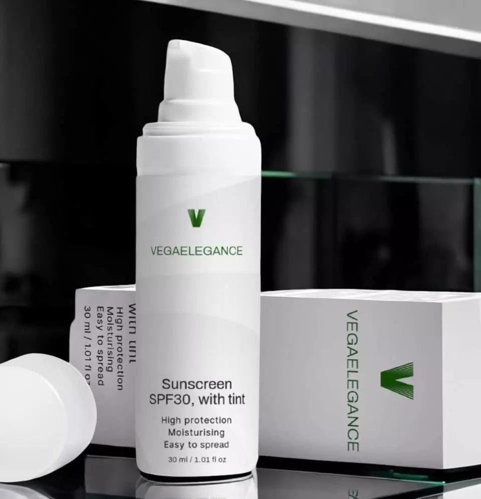 Sunscreen SPF30, with tint
